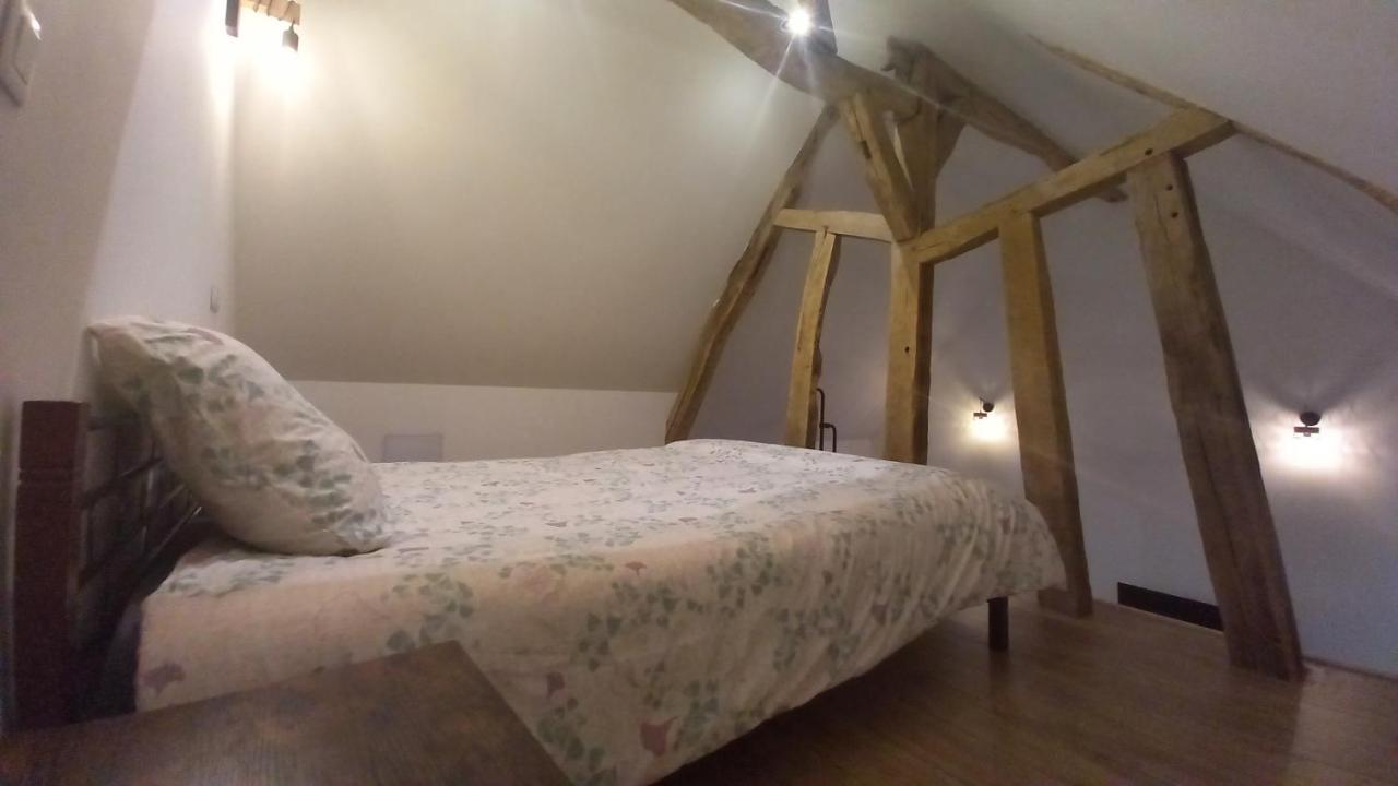 Logement Independant Tour-en-Sologne Zewnętrze zdjęcie
